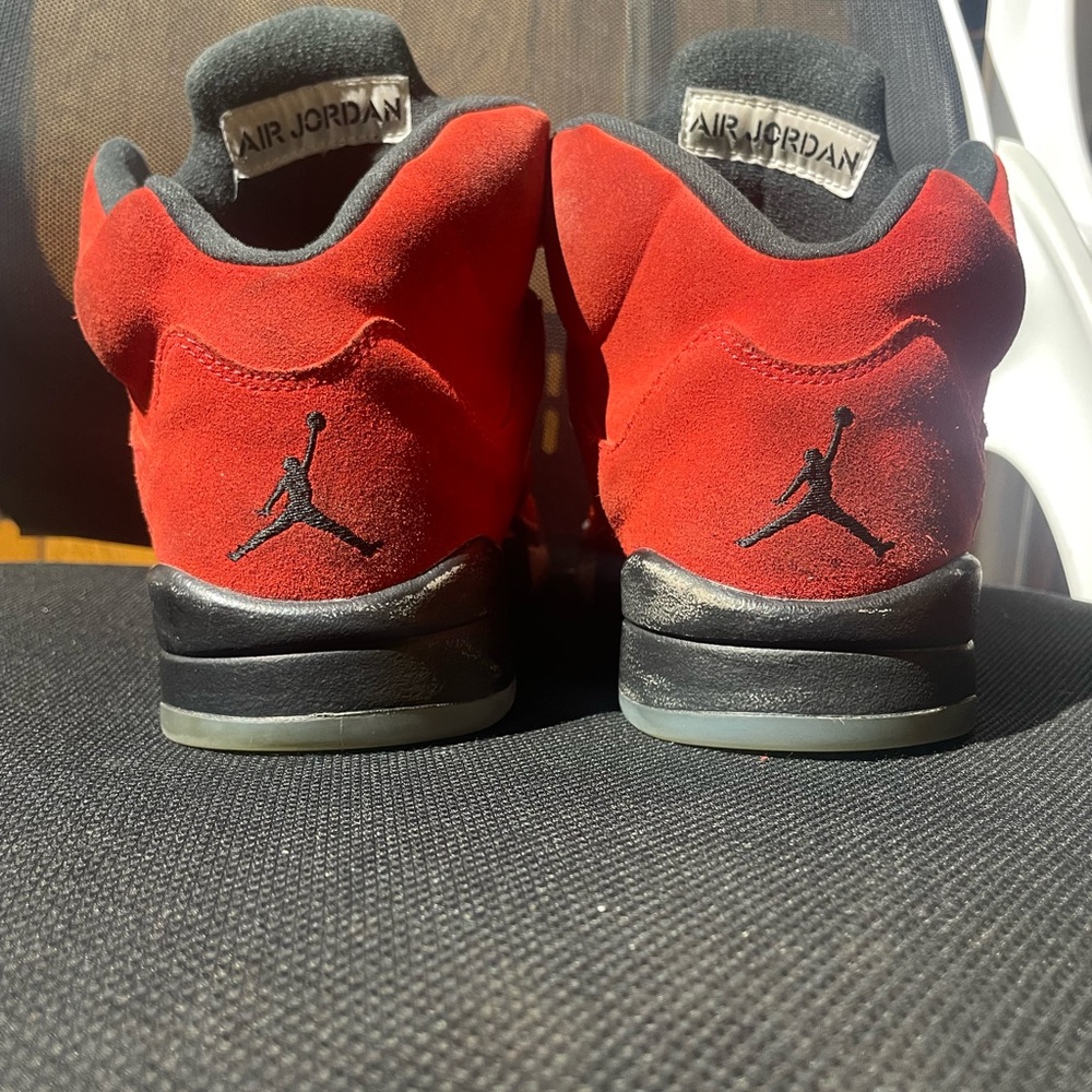 Air Jordan 5 Raging Bull (2021) - Picture 5 of 16